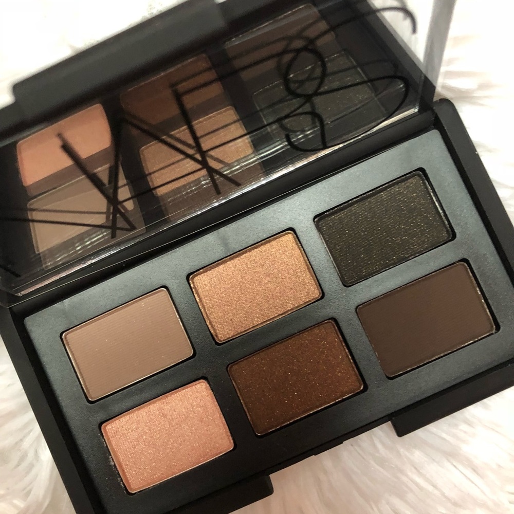 NARS And god created woman palette!